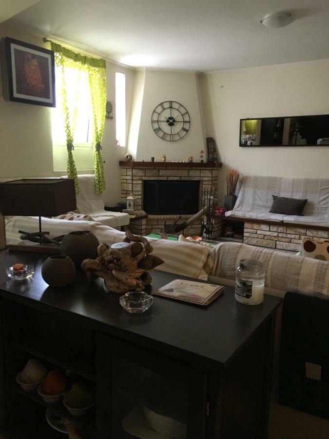 Piraeus Lux Secret Apartment Bagian luar foto