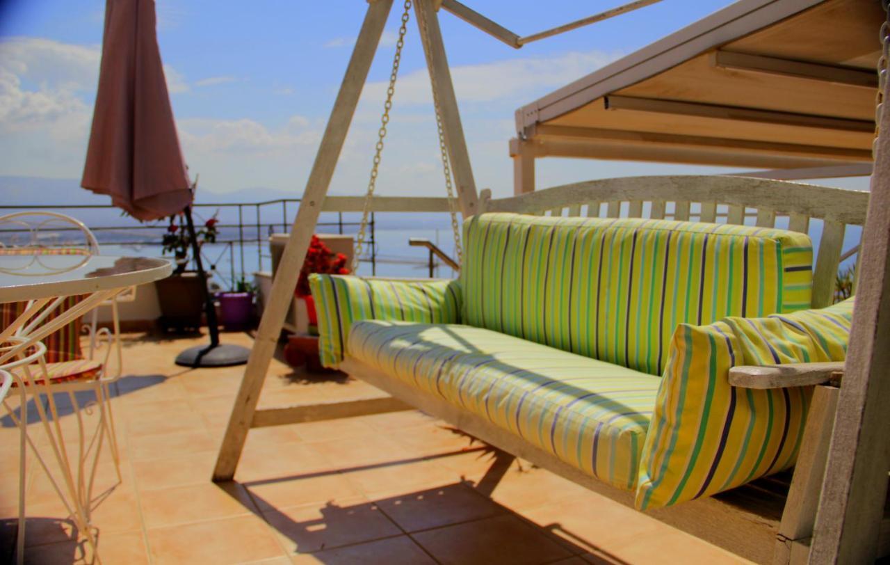 Piraeus Lux Secret Apartment Bagian luar foto